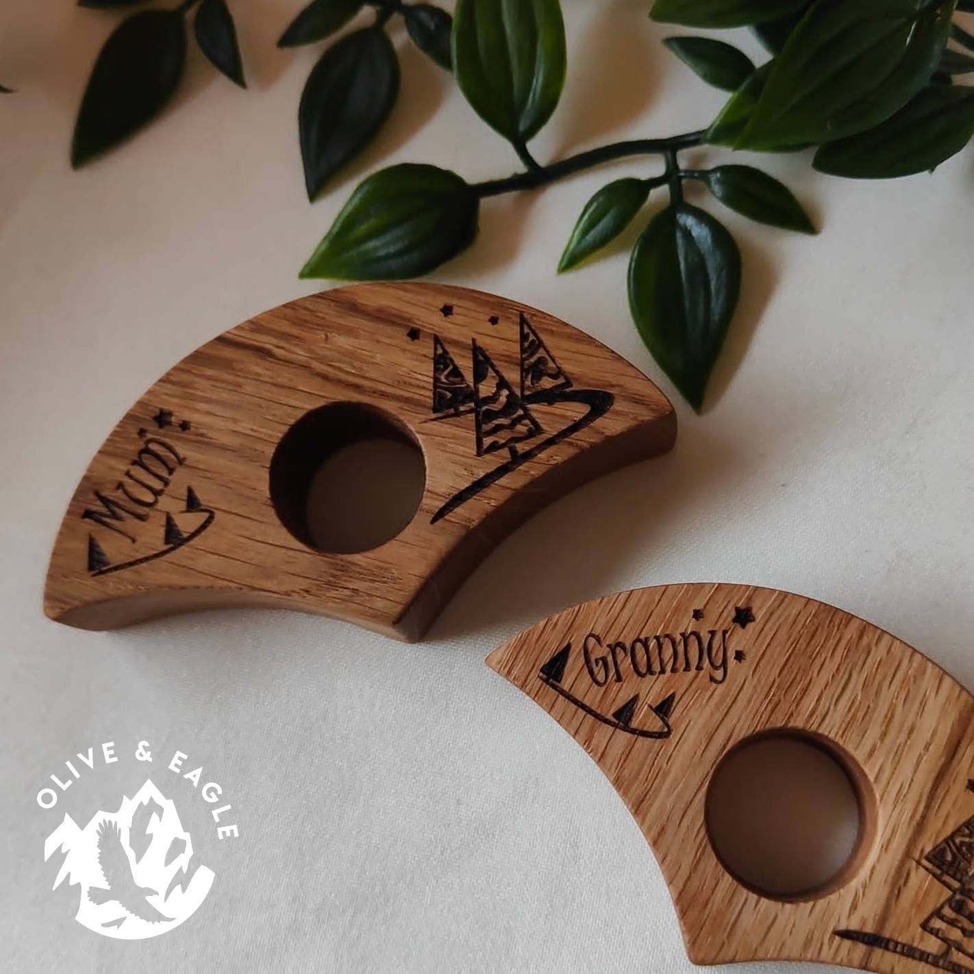 Personalised tree Oak Book Thumb spreader