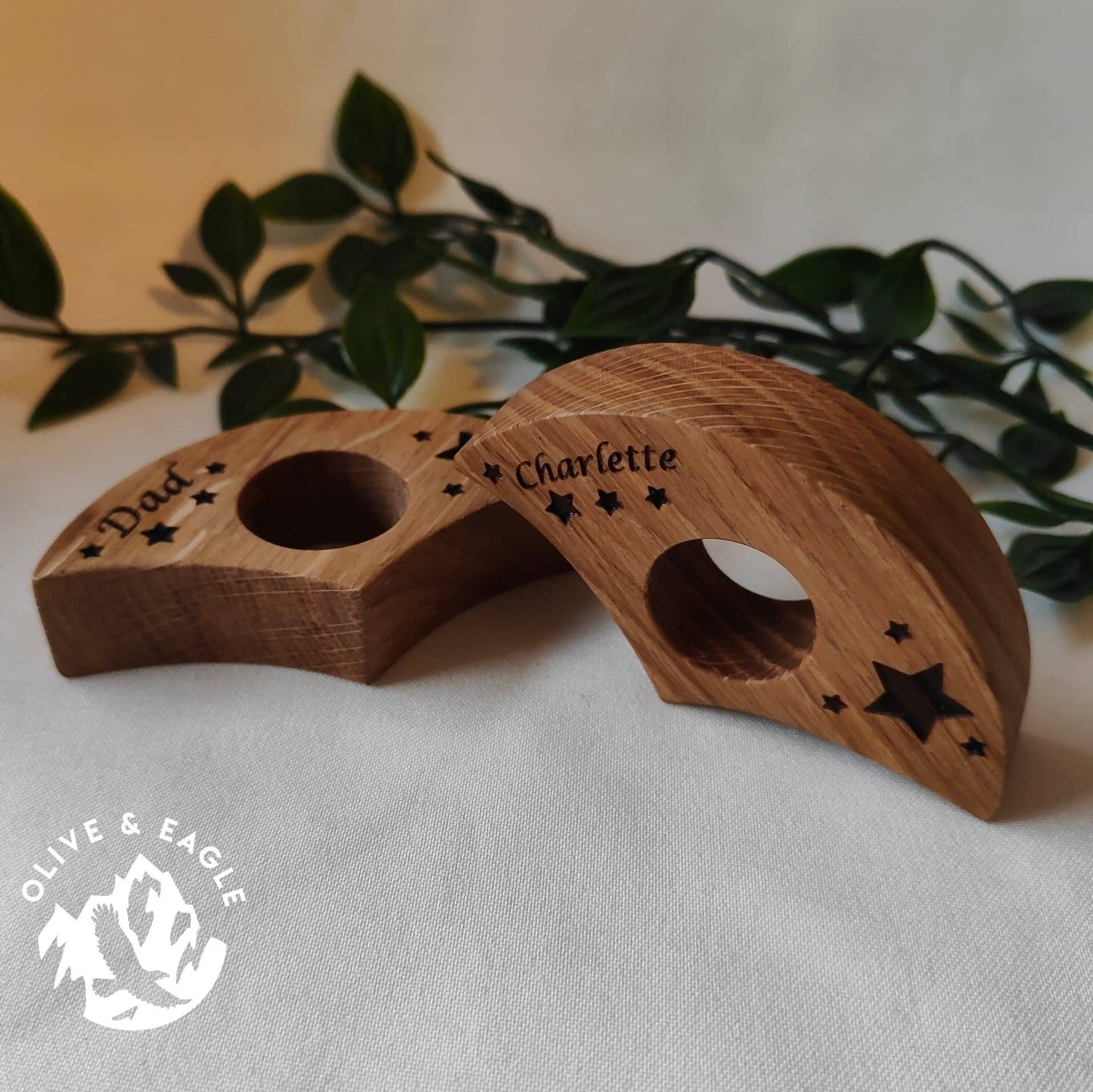 Personalised stars Oak Book Thumb spreader