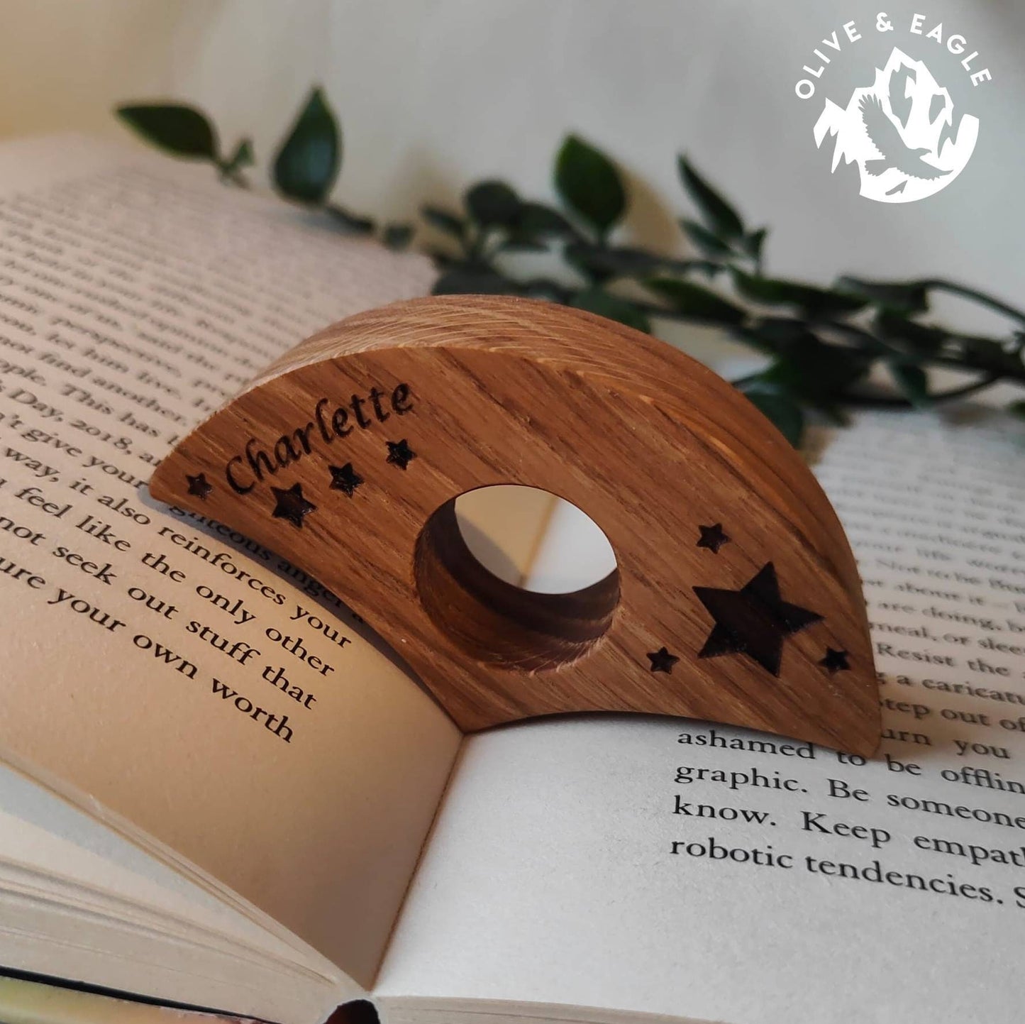 Personalised stars Oak Book Thumb spreader