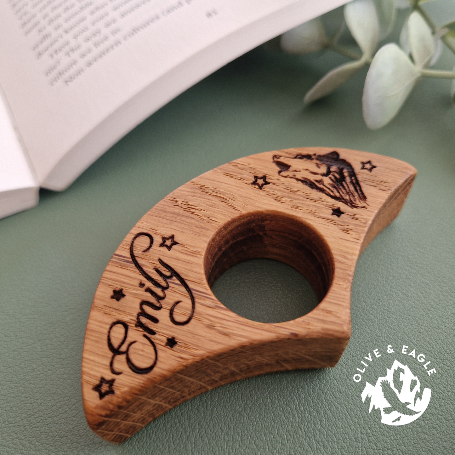 Personalized Oak Book Page Holder | Wolf & Stars Design | Laser Engraved Thumb Holder | Book Lover Gift | Reading Accessory | Custom Gift