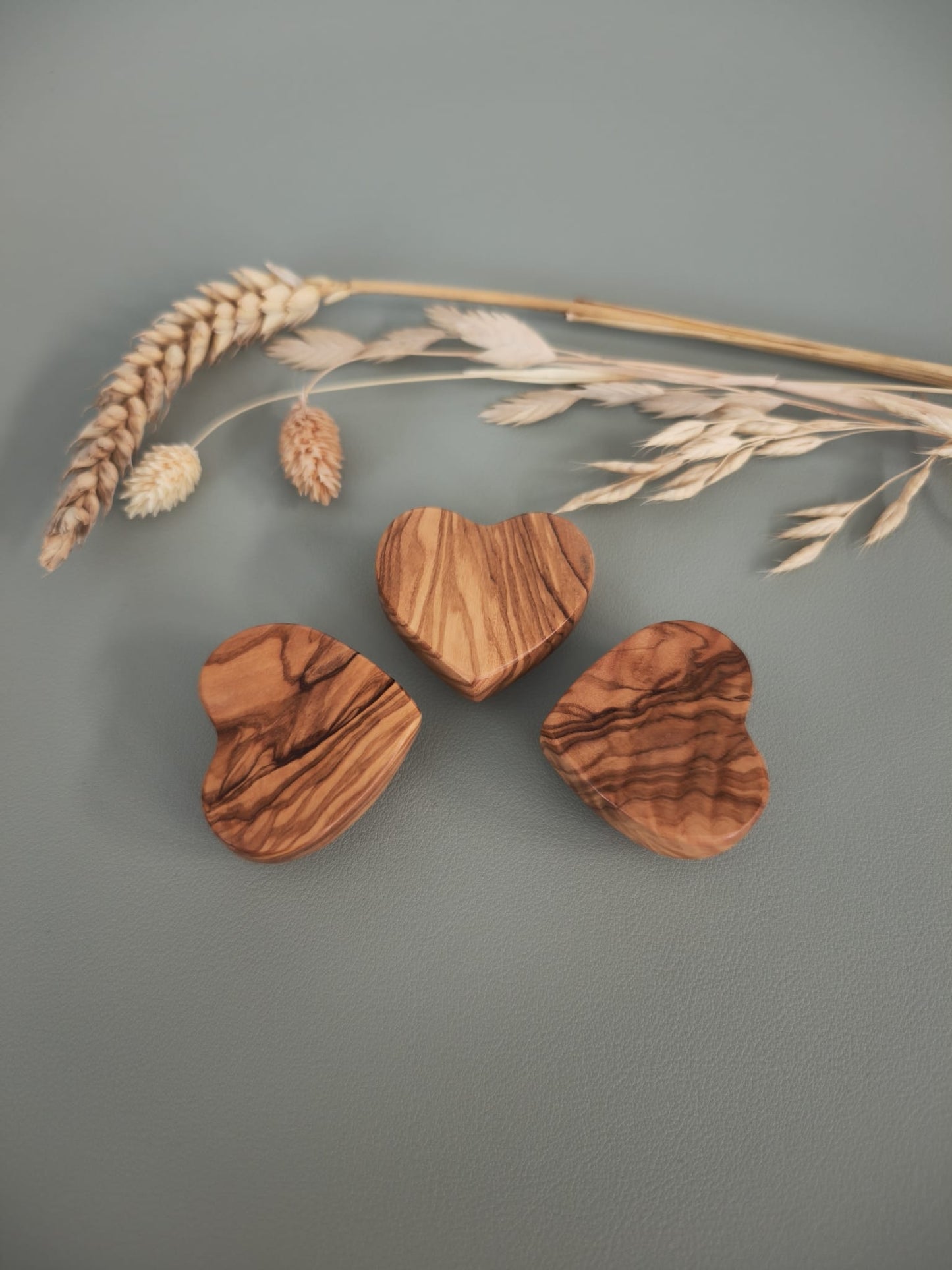 Olive Wood Pocket Hug Heart – Handcrafted Thumb Worry Stone, Comfort Gift, Fidget Heart, Natural Wooden Keepsake