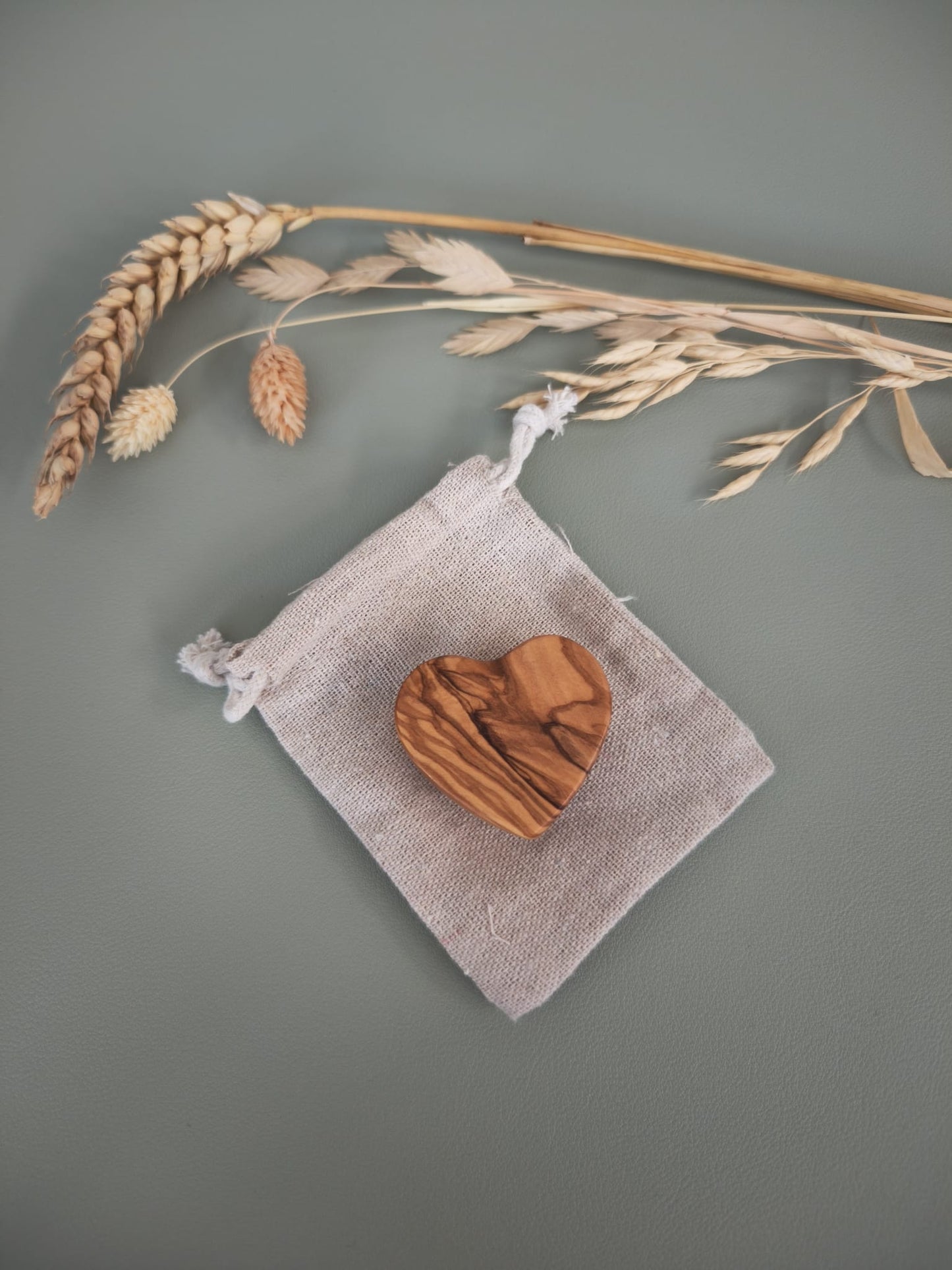 Olive Wood Pocket Hug Heart – Handcrafted Thumb Worry Stone, Comfort Gift, Fidget Heart, Natural Wooden Keepsake