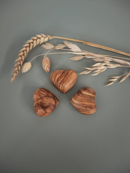Olive Wood Pocket Hug Heart – Handcrafted Thumb Worry Stone, Comfort Gift, Fidget Heart, Natural Wooden Keepsake